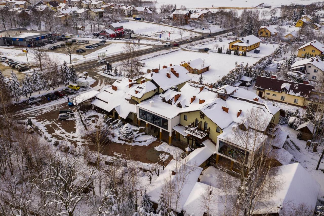 Hotel Restauracja Jas Wedrowniczek Rymanów Exterior foto